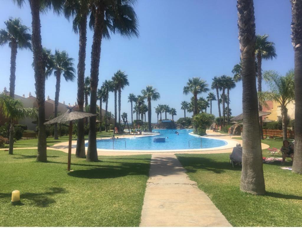 Estupendo Apartamento Urbanizacion Jardines De Zahara. Zahara De Los Atunes Εξωτερικό φωτογραφία