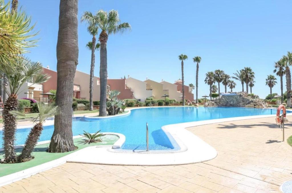 Estupendo Apartamento Urbanizacion Jardines De Zahara. Zahara De Los Atunes Εξωτερικό φωτογραφία